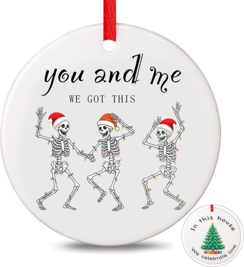 2 x Funny Skeleton Christmas Ornament 2025, Couple Family Skull Ornament Gifts for for Xmas Tree Decorations, Funny Gifts for Him Her Boyfriend Girlfriend Husband Wife Women Men, 2 Side Printed Ornament