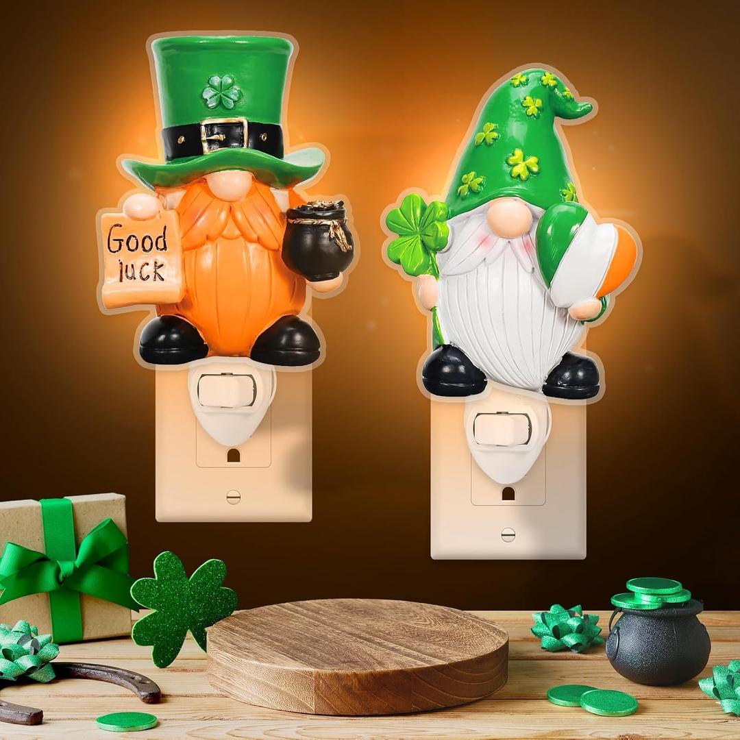 2 Pack Saint Patrick's Day Night Light Plug into Wall, Gnome Lamp Decor Gifts Soft Gnome LED Illumination for St Patrick Home Hallway Stairway Kitchen Corridor Decor