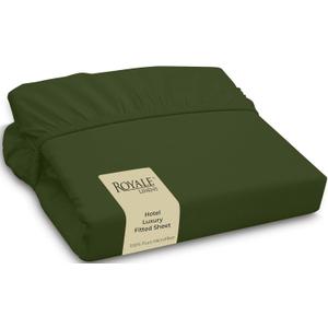 Royale Linens Fitted Sheet California King - Ultra Soft 1800 Brushed Microfiber - Hotel Luxury Bottom Sheets - Wrinkle Free & Fade Resistant - Deep Pocket Fitted Sheet Only (King Cal, Hunter Green)