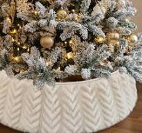 joyhalo Christmas Tree Collar, 29" White Christmas Tree Skirt Base for Artificial Trees Bottom Ring Modern Christmas Decor, White Faux Fur Tree Collar for 69FT Tree