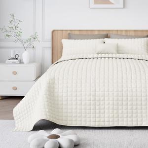 WSOFRLAC Luxury Velvet Quilt Set King Size, Comforter Set with Pillow Shams, Soft Lightweight Bedspread Coverlet Bedding Sets for All Seasons, Beige