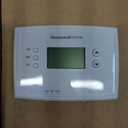 Honeywell Home RTH221B1039 1-Week Programmable Thermostat (3.5H x 4.75W x 1D (in.))
