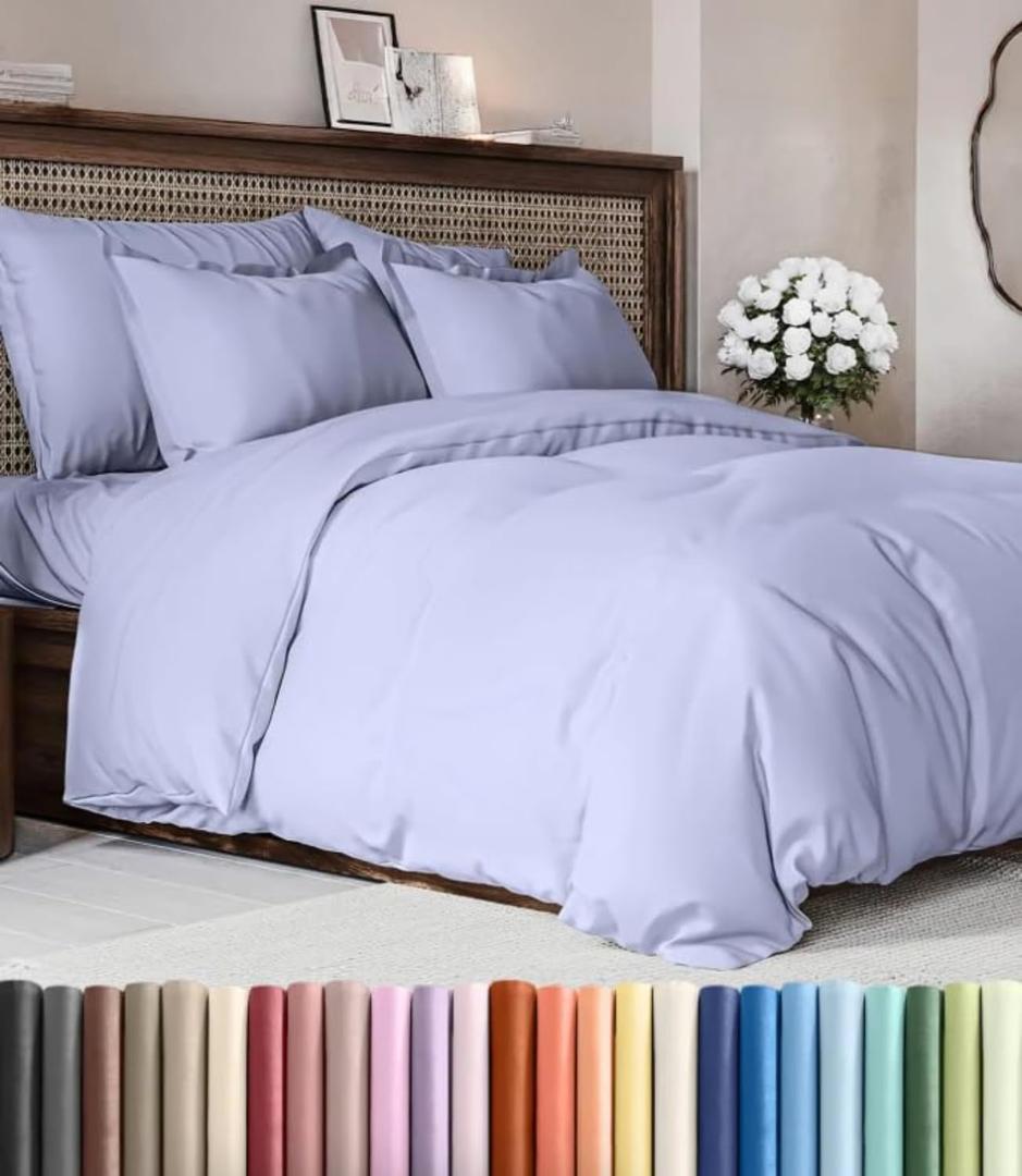 Duvet Cover Queen Size Set - Extra Soft Queen Duvet Cover 90" x 90" with 2 Pillow Shams - Hotel Luxury, Easy Care & Fade Free w/ Zipper Closures & Ties - All Season, Comfy and Breathable (Lavender)