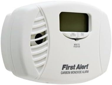 First Alert FAT1039746 Dual-Power Carbon Monoxide Plug-in Alarm with Digital Display