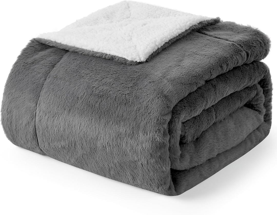 Waterproof Pet Blanket, Soft Faux Fur Dog Blanket for Woman Sofa Bed Couch, Liquid Pee Proof Throw for Large Dog or Cat, Reversible Washable Plush, Double Sided, 40x60 in, Grey (M (40"x60"))