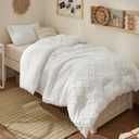 Bedsure Twin XL Comforter Set - White Comforter, Boho Tufted Distressed Vintage Bedding for Kids, 2 Pieces Farmhouse-Style Bed Set for All Seasons, Fluffy Soft Bedding with 1 Pillow Sham