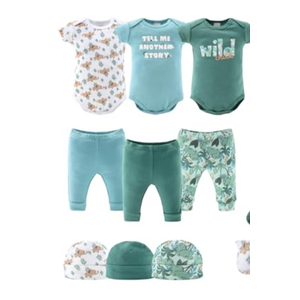 The Peanutshell Baby Layette Gift Set for Boys or Girls - Unisex Newborn Gift Sets, Baby Clothes & Essentials, Wild Jungle