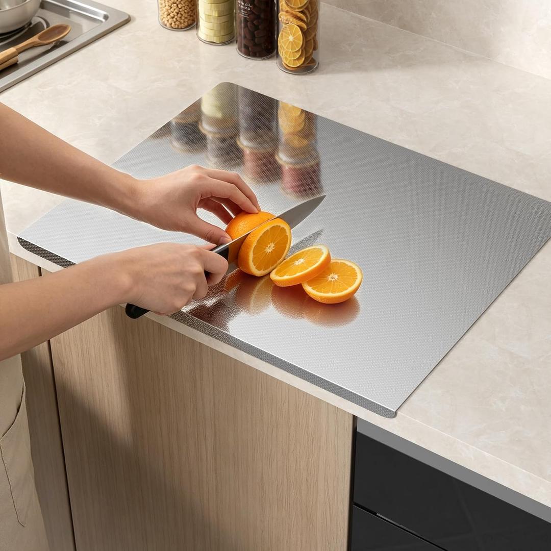 Anti-Slip Stainless Steel Cutting Board, Kneading Mat & Counter Lip, Scratch-resistant Textured Chopping Board for Meat, Fruits, Vegetables, Bread, with Cuttable Silicone Mat (19.7 x 15.7in)