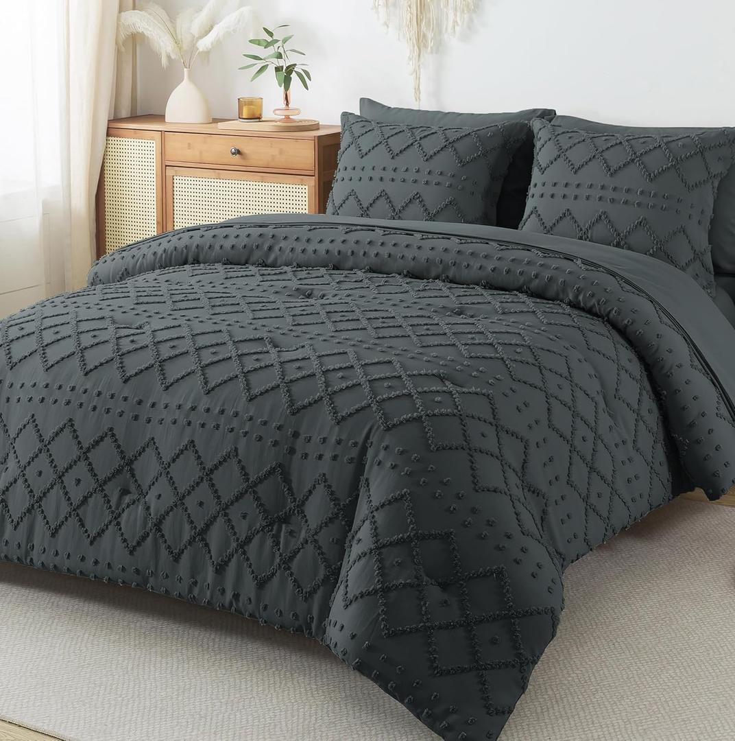 HYLEORY Queen Comforters Set with Sheets Gray - 7 Pieces Bed in a Bag Queen Chevron Tufted Complete Beddding Sets with Comforter, Sheets, Pillowcases & Shams