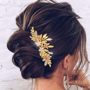 JAKAWIN Leaf Bride Wedding Hair Comb Gold Crystal Hair Piece Rhinestone Bridal Hair Accessories for Women (Gold)