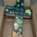 DoubleFill St. Patrick's Day Solar Stake Lights Outdoor Memorial Garden Stake Cross for Grave Cemetery Buffalo Plaid Rustic Farmhouse Shamrock Garden Decor Solar Cross for Patio Pathway Decoration (Green)