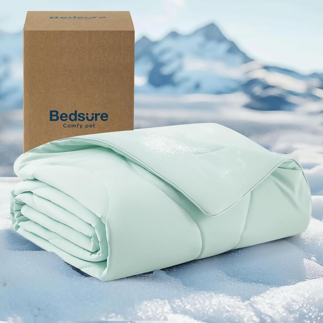 Bedsure Premium Cooling Blanket for Medium Dog - Q-MAX>0.5, Breathable Summer Washable Cold Pet Throw Blanket, Soft Durable Self Cooling Cat Mat for Hot Weather, Turquoise Green, 30x40
