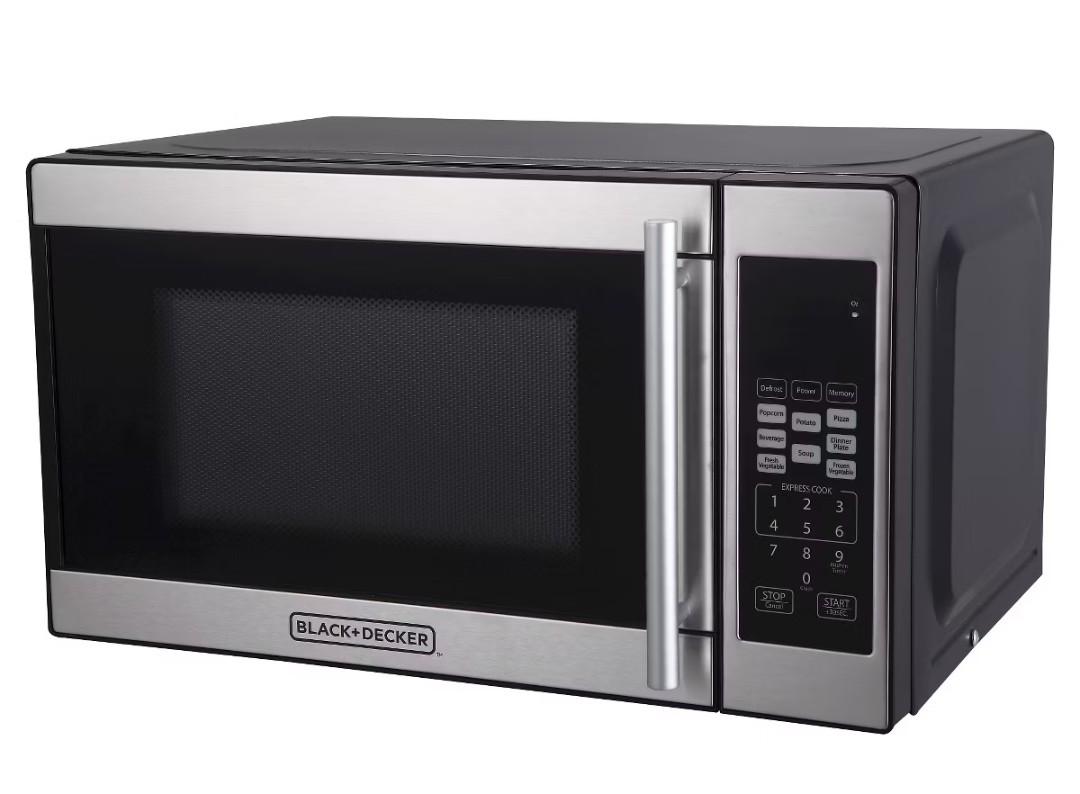 BLACK+DECKER 0.7 cu ft 700W Microwave Oven Black EM720CPN-P: Countertop, Small Dorm Microwave, Child Lock