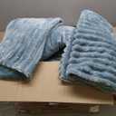 Cuddly Ribbed Fluffy Comforter Set Queen, Super-Soft Blue Ombre Plush Fleece Bedding Set, Warm Fuzzy Queen Size Comforter with Matching Shams, All-season Cozy 3-Piece Bed Set, Blue Ombre