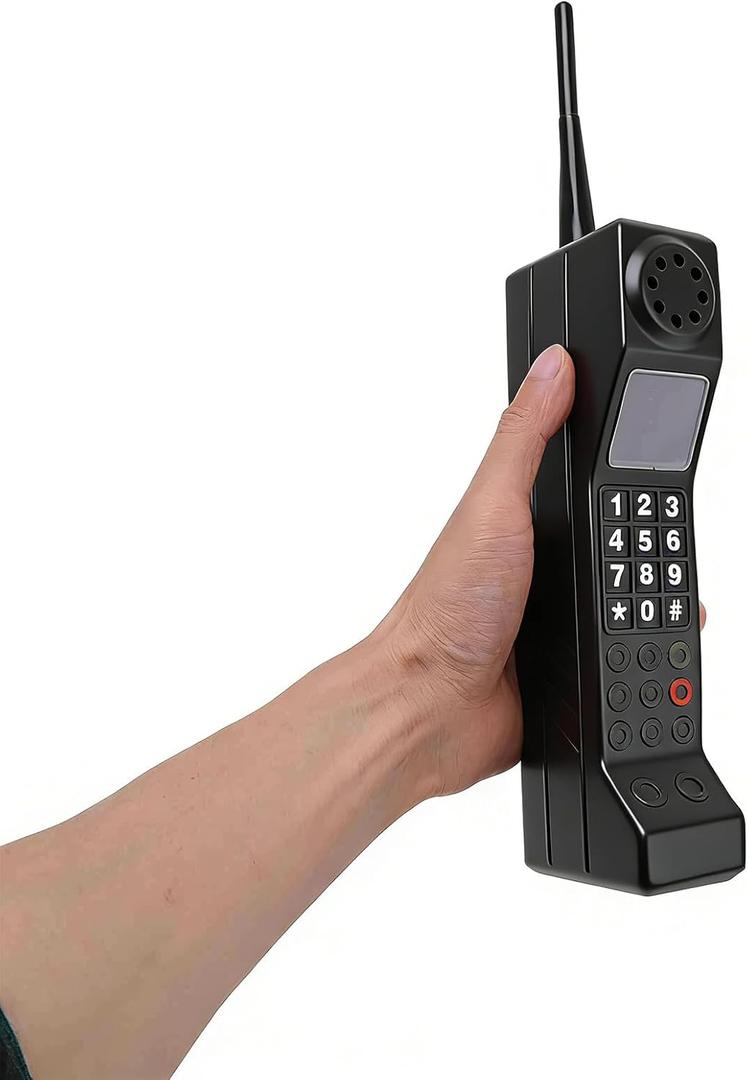 Retro 80s 90s Vintage Brick Cell Phone Ornament, Old School Brick Cell Phone Prop for 80s 90s Party Photography Movie Scene Home Desktop Decoration (Black)