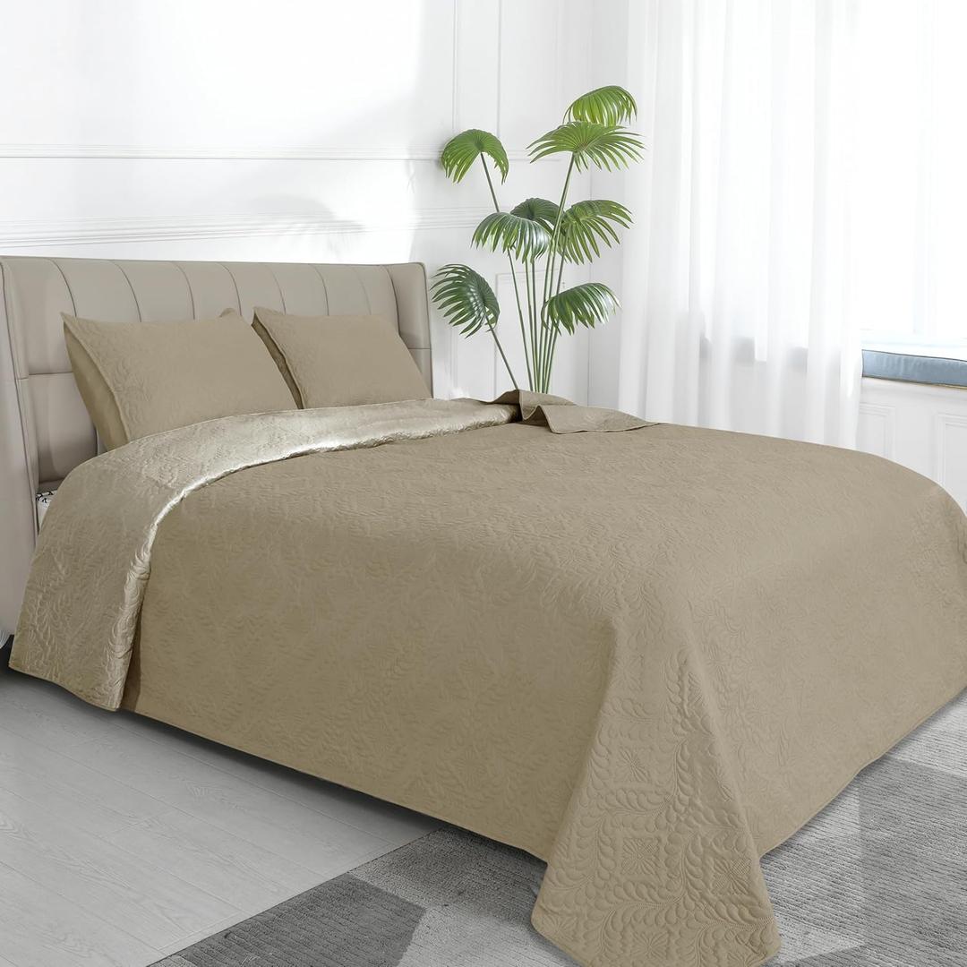 Easy-Going Full/Queen Size Reversible Quilt Set with 1 Quilt and 2 Pillow Shams, Soft Bed Quilt Cover, Water Resistant Lightweight Microfiber Bedspread, Stain Resistant, Olive Leaf-Beige/Beige