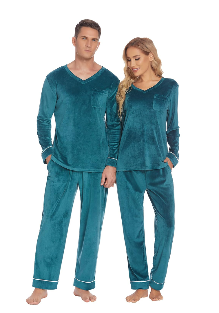 Ekouaer Couples Matching Pajamas Sets Velvet PJs Set for Men and Women Velour Long Sleeve Sleepwear S-XXL