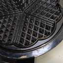 Mueller Heart 5 Waffle Maker, Waffle Iron, Adjustable Browning Control & Nonstick, Cool Touch Handle, Easy to Clean, Small Kitchen Appliances