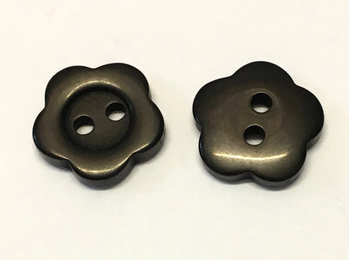 14mm Black Flower Shaped Buttons - The Button Shed