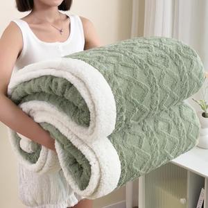 Sherpa Throw Size Blanket for Bed - Fleece Soft Cozy Fuzzy Blankets Thick Warm for Winter and All Seasons,Green,Women 40 * 60 Inches