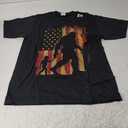 American Flag Bigfoot Dad Fathers Day Sasquatch Fathers Day T-Shirt M