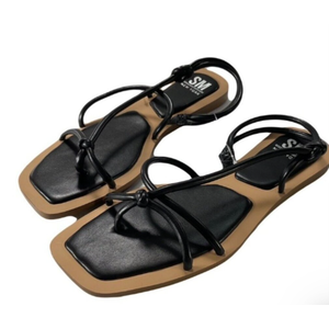 SM New York Woman's Sandals 8