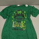 One Lucky Lunch Lady Shamrock Messy Bun Funny St Patrick Day T-Shirt (Green, S)