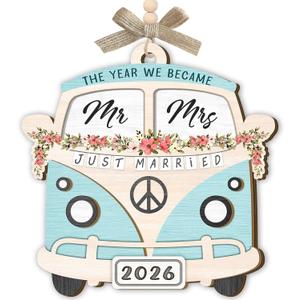 2 x Wedding Gifts for Couples 2026 - Meaningful Wooden Wedding Ornaments, Engagement Bridal Shower Gift for Bride, Just Married Ornaments, Newly Wed Gifts for Mr and Mrs Couple