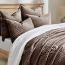 EverGrace Luxury Velvet Quilt Set King Size 3 Piece, Soft Cross-Stitch Velvet Comforter Set with Pillow Shams, Lightweight Coverlet Bedspread Bedding Set for All Seasons, Mushroom Brown