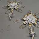 SOFE Vintage White Gold Candle Sconces Wall Decor Set of 2, Metal Flowers Wall Mount Candle Holders for Small Pillar Candles, Rustic Candle Sconces, Shabby Chic Hanging Wall Decor for Living Room