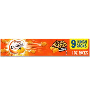 Goldfish Flavor Blasted Xtra Cheddar Cheese Crackers, Baked Snack Crackers, 0.9 oz On-the-Go Snack Packs, 9 Count Tray (08/03/2025)