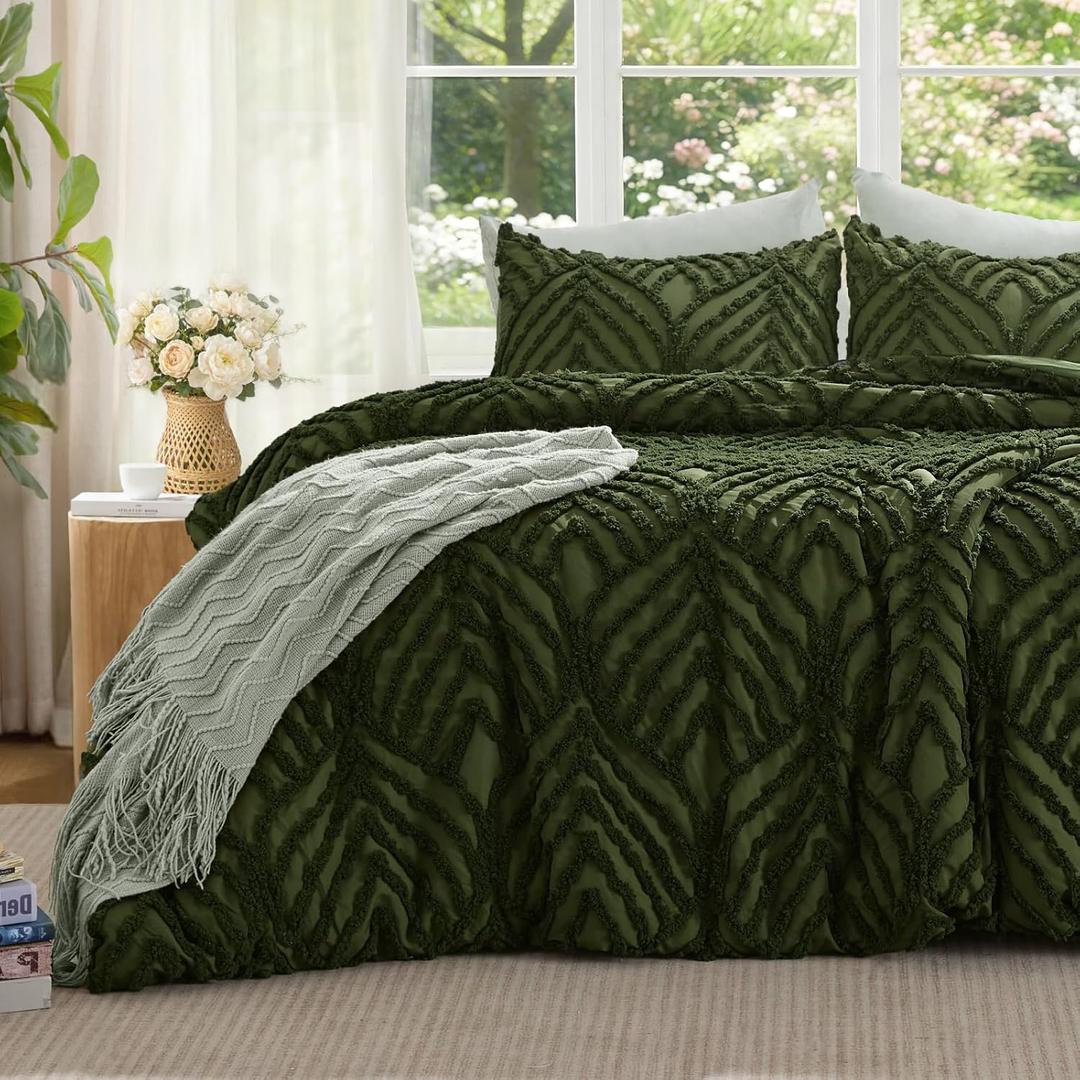 BEDELITE Queen Comforter Set - Tufted Boho Bedding Set, Olive Green Boho Comforter, Soft Lightweight Comforter Queen, 3 Pieces Farmhouse Jacquard Bed Set for All Seasons