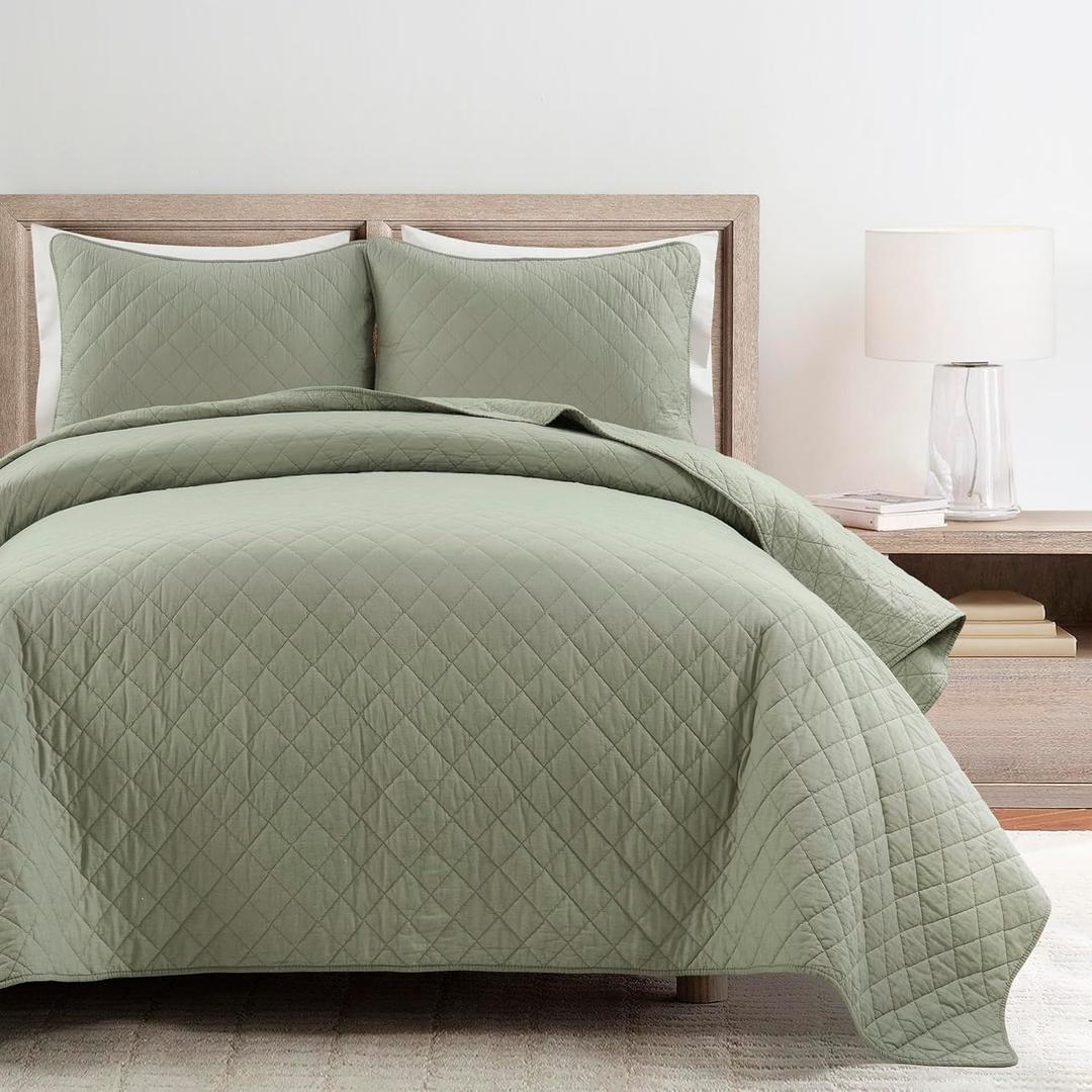 Ava Diamond Oversized Cotton Quilt Set 3 Piece Set King Sage - Solid Bedding Set - Green Quilt - Lightweight Bedspread - Modern Minimalist Bedroom Decor