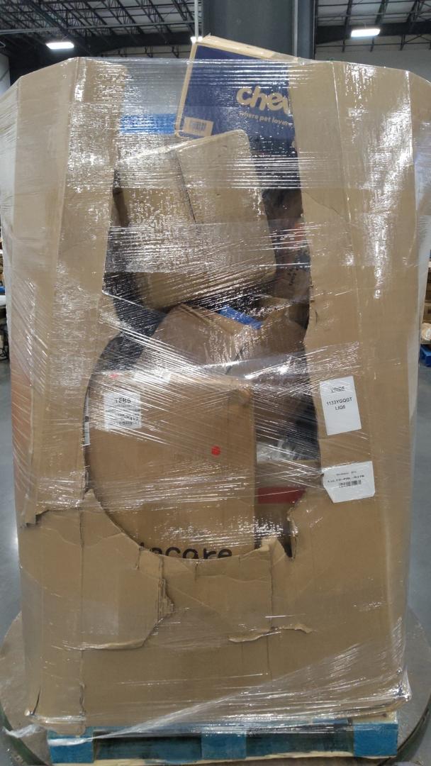 Pallet of salvage items