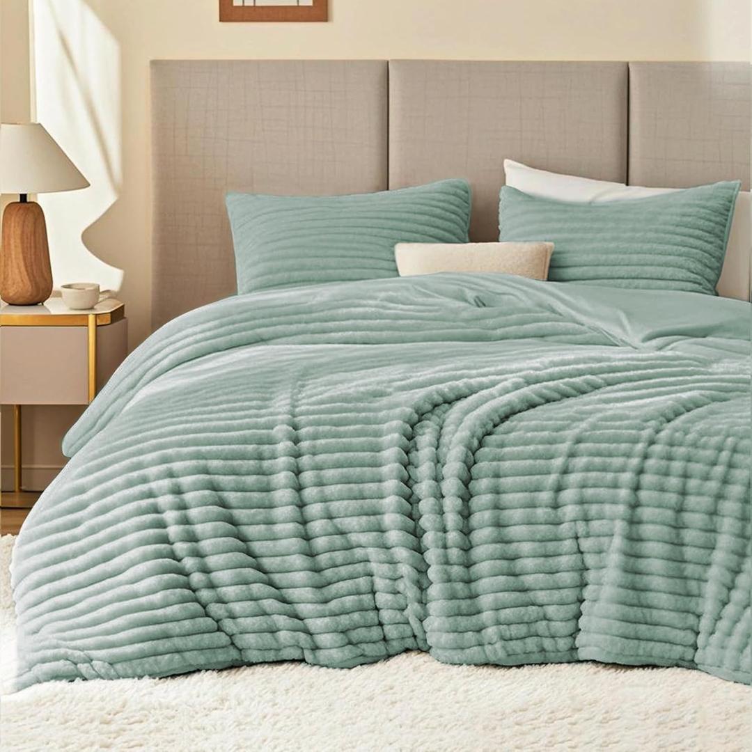 EXQ Home Fluffy Comforter Set Queen Size Super Soft Faux Fur Stripe Jacquard Comforter 3 Pieces, Sage Green Fleece Bedding Set, Winter Warm Bed Set, 1 Comforter with 2 Pillowcases