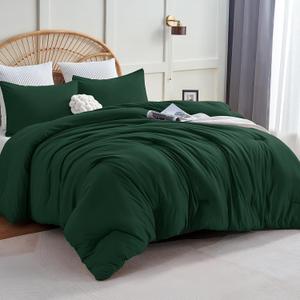 CozyLux Dark Emerald Green Queen Comforter Set, 3 Pieces Solid Breathable Quilted Bedding Sets, Luxury Fluffy Soft Bed Set with Down Alternative Comforter for All Season (1 Comforter & 2 Pillowcases)