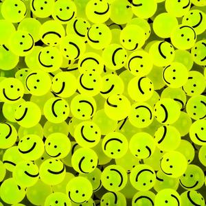Liliful 288 Pcs Glow in the Dark Smile Face Balls Mardi Gras Throws Bulk 1 Inch High Bounce Rubber Ball for Goodie Bag Stuffer Christmas Birthday Party Favors Vending Machine Prize(Yellow)