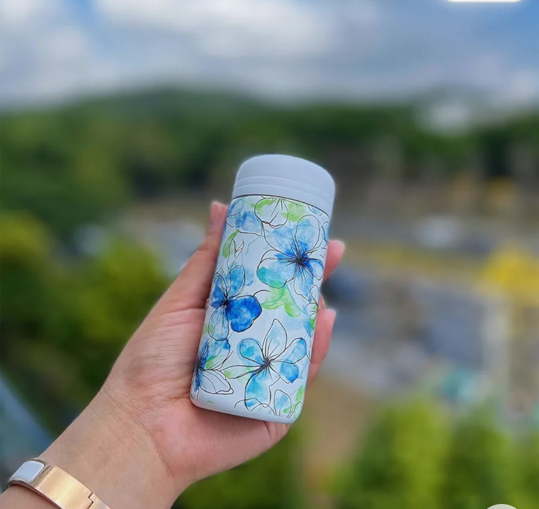 8-ounce insulated travel mug, mini stainless steel Insulated bottle, suitable for hot and cold beverages, leak-proof compact design, ideal for office, gym, and hiking(DJ01-FX04-GY03-CE04)
Color: Blue