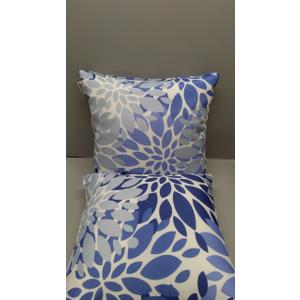 Outdoor Pillows, Pack of 2 Waterproof Decorative Throw Pillows with Inserts, 18x18 Square Pillows for Couch, Sofa and Patio Furniture (Blue-y Flower)