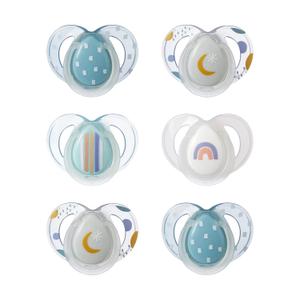 Tommee Tippee Night Time Pacifier, 6-18 Months, Symmetrical Silicone Baglet, BPA-Free Binkies, Glow in The Dark Technology, Blue Rainbow, Pack of 6
