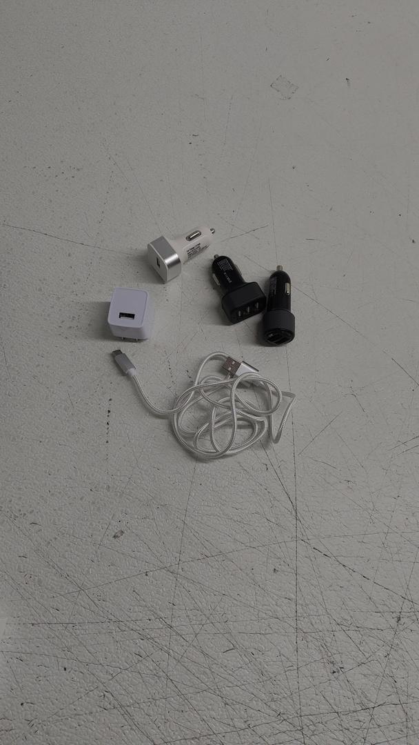ZGear USB Charger 33.8 Wats, 22 Watts For USB C, And 7.5 Watt 4Ft
