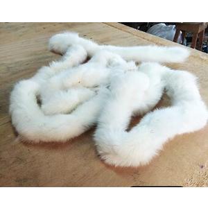 Decorative warm white scarf 