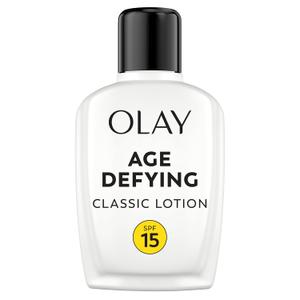 Face Moisturizer by Olay, Age Defying Classic Daily Renewal Lotion, With Sunscreen, Classic,4 oz 120ml