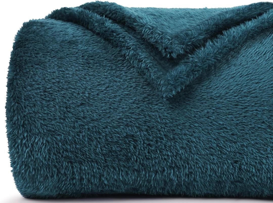 Plush Fleece Throw Blanket for Couch and Bed, Fluffy Fuzzy Cozy Lightweight Soft Blankets All Season Use (40x50 Inches,Teal)