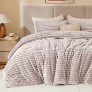 BEDELITE Fleece Queen Comforter Set -Super Soft & Warm Fluffy Lotus Pink Bedding, Luxury Fuzzy Heavy Bed Set for Winter with 2 Pillow Cases (Queen, Lotus Pink)