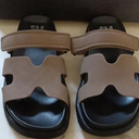 SM New York Moana, Color Taupe Size 8.5