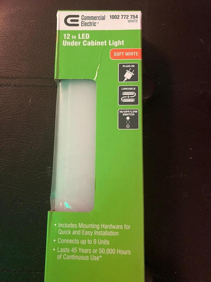 Commercial Electric 12inch LED under cabinet light Soft White 750 Lumens 3000k 11.5 watts 26 watts of fluorescent light