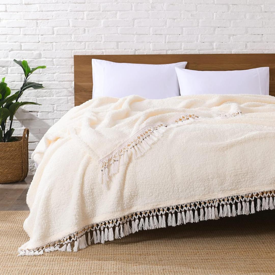 Ultra Soft Fleece Sherpa Blanket King Size, Lightweight Cozy Boho Bed Blanket with Decorative Tassel, Pattern Reversible, Antique White, 104x90