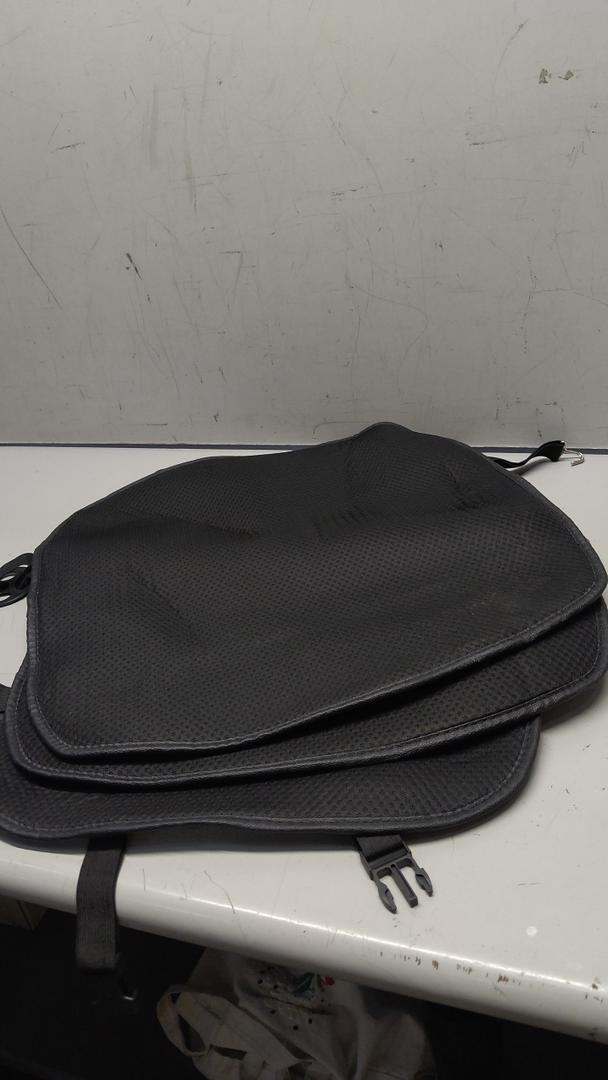 2PCS Car Seat Bottom Cover Pad, Breathable Auto Front Seat Button Cushion Mat with Pocket, Soft Comfortable Vehicle Seat Protector Pad, Universal Truck SUV Car Accessories (Black)