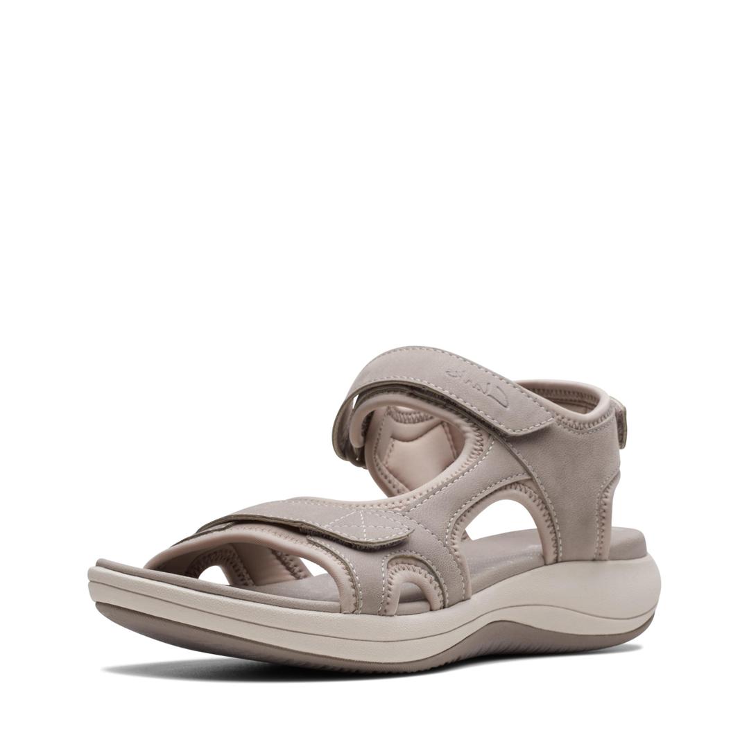 Clarks Women's Mira Bay Flat Sandals 11
